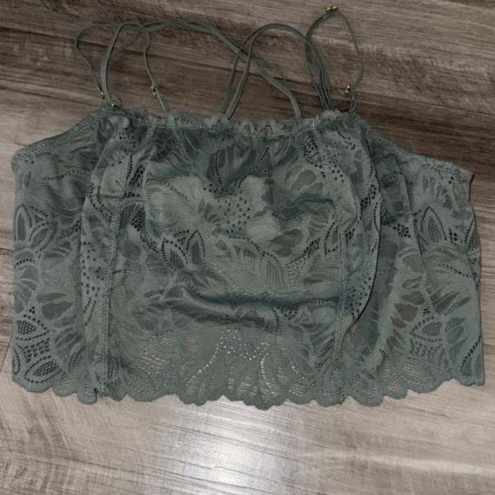 Aerie Lace Women Top in Green XS